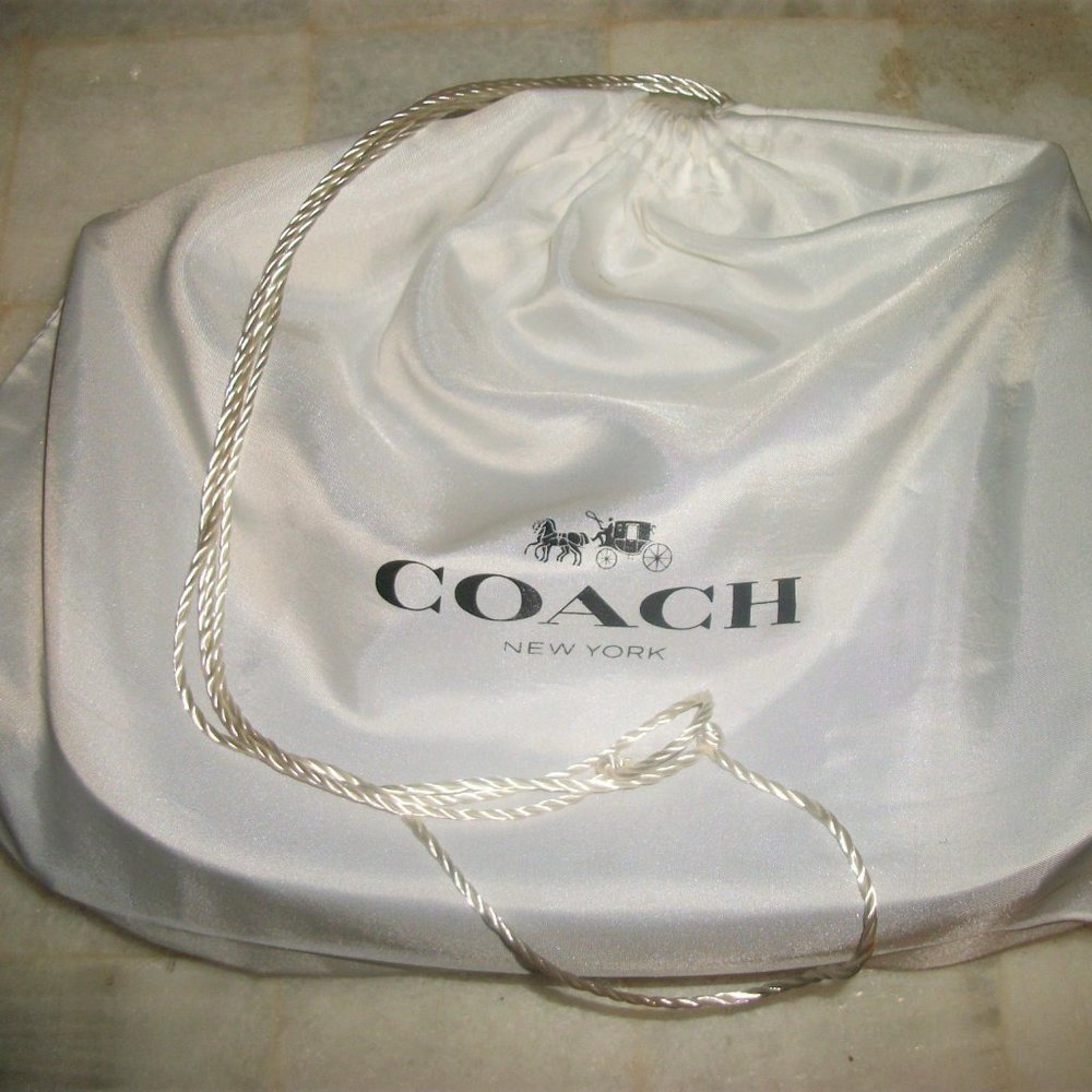 NWOT Coach Black crossbody Shoulder Bag with Dust Cover